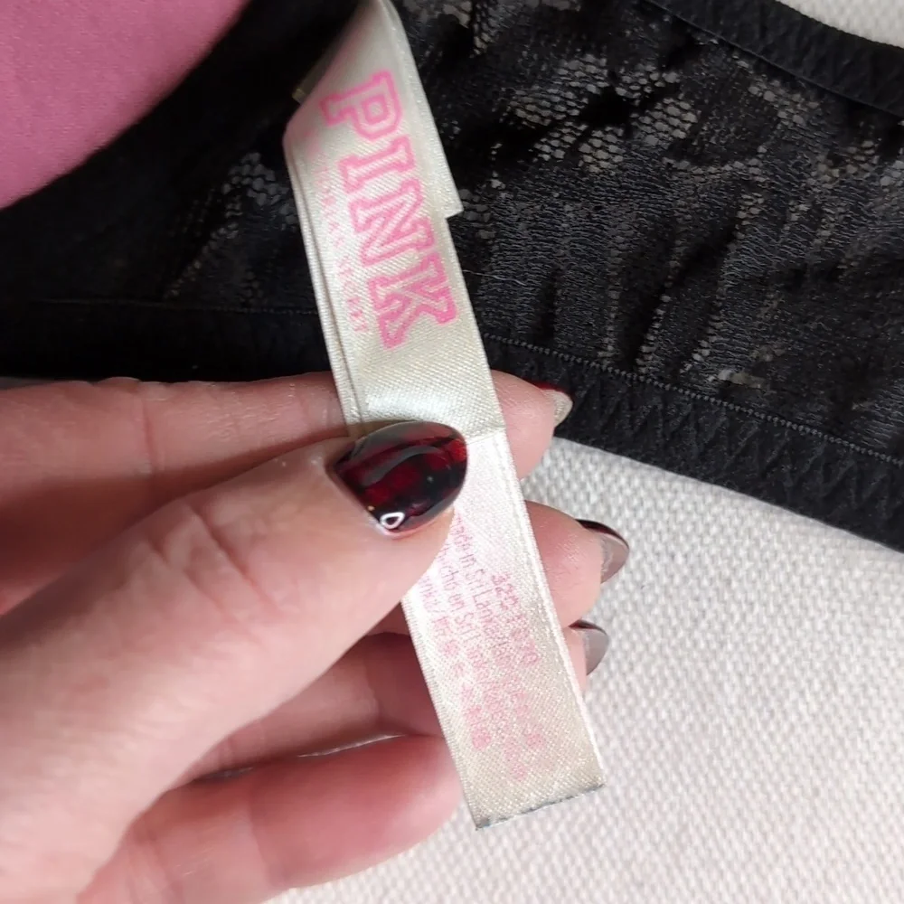 VS PINK push-up lace front closure BRA SIZE 34C